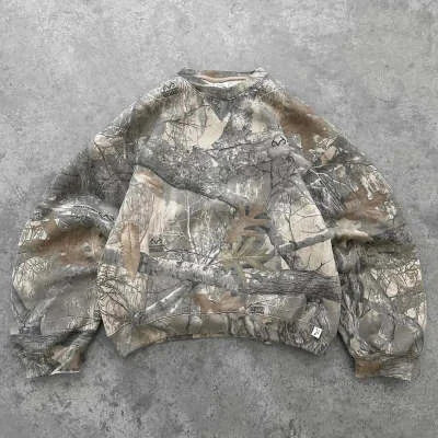 “Urban Sneak Mode” Retro Camo Hoodie — Blend In, Stand Out, Stay Comfy