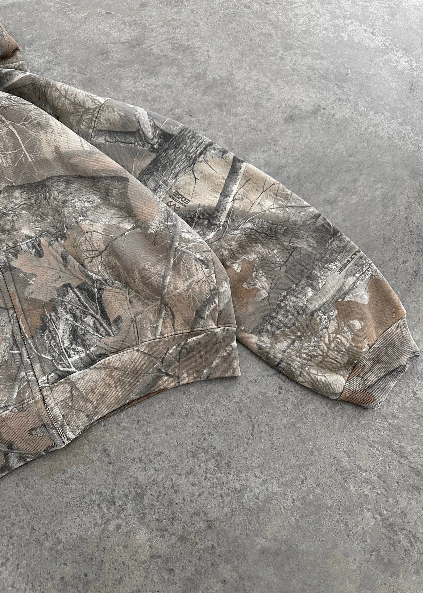 “Urban Sneak Mode” Retro Camo Hoodie — Blend In, Stand Out, Stay Comfy